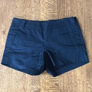 J CREW 3 1/5 in short in black